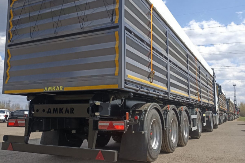 Полуприцеп самосвальный зерновоз AMKAR-АМ9564-31FS